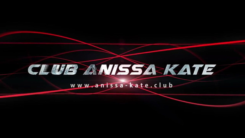 Club Anissa Kate: Anissa Kate tyłek zerżnięta przez Mike Angelo