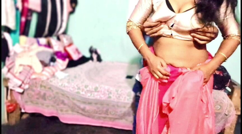 Amina begum: Indisk desi bhabhi rosa shari