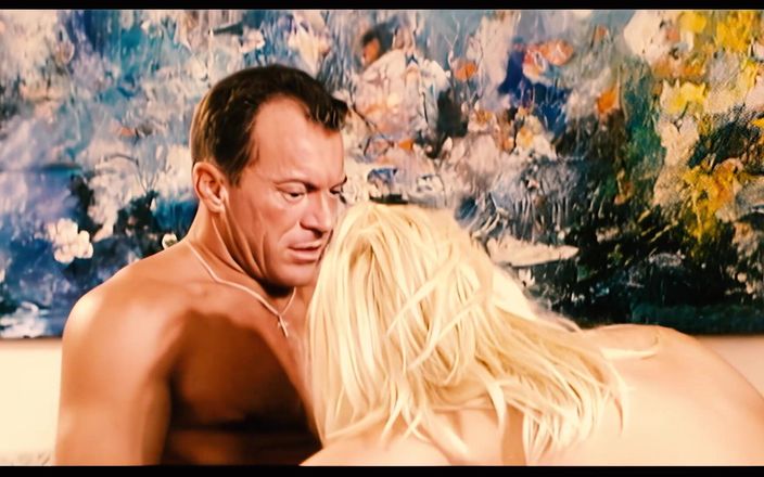 BestPorn85: Hannah Harper büyük sert bir yarağı götüne sokuyor