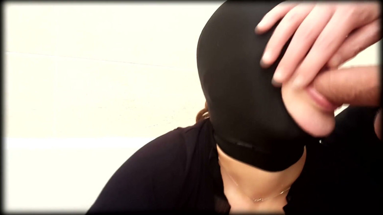 indecentlovers: Pissespiel im badezimmer