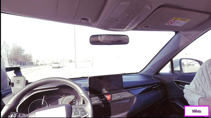 Milfetta: Açgözlü kaltak taşaklarımdaki tüm spermleri yaladı