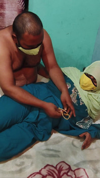 Poor Muslim Girl Exchange Pusssy with Money