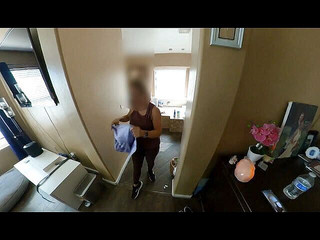 GringoELatina: 她在瑜伽前聘请我伸展她，这就是我的方式