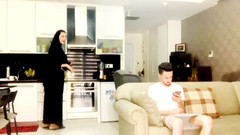 Mistressrola: Ein arabischer junge fickt stiefmutter, weil er immer noch lernt,...