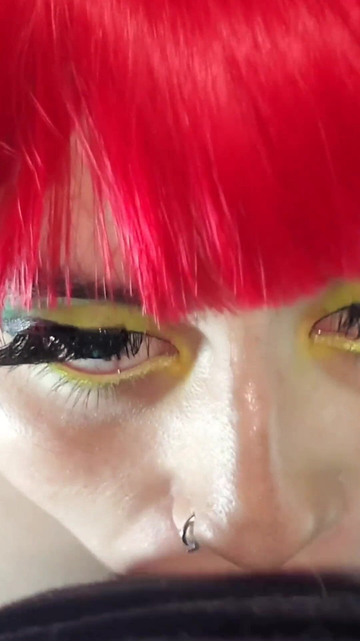 DherlyDoll: Îi place să fie hrănită cu spermă delicioasă