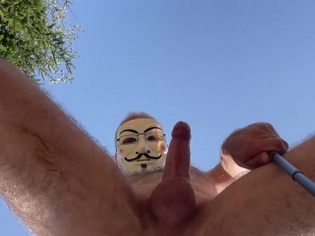 Horny in the Forest Camera Under View on Hairy Man Dick (TaitaX)