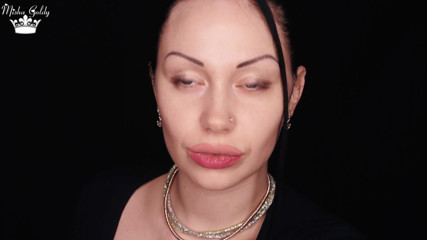 Goddess Misha Goldy: Hookah smoking and lipstick fetish