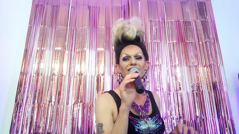 Alexalovesit: Benim kapağıma sahip değilsin