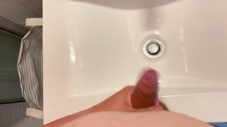 Aimeronds: Quick Jerk off and Playing with My Cum