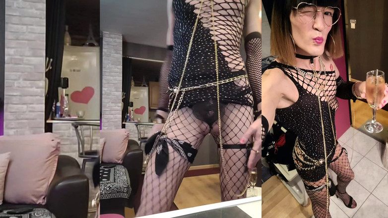 VaneSsa BiTCHx: 来吧，准备好，吮吸鸡巴，家伙来了