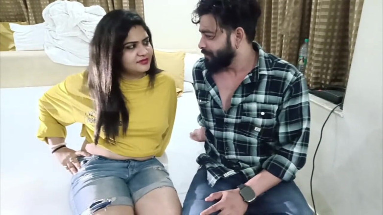 Anjalisingh_sexy: Suri rumah desi menyerahkan dirinya kepada bekas teman lelakinya