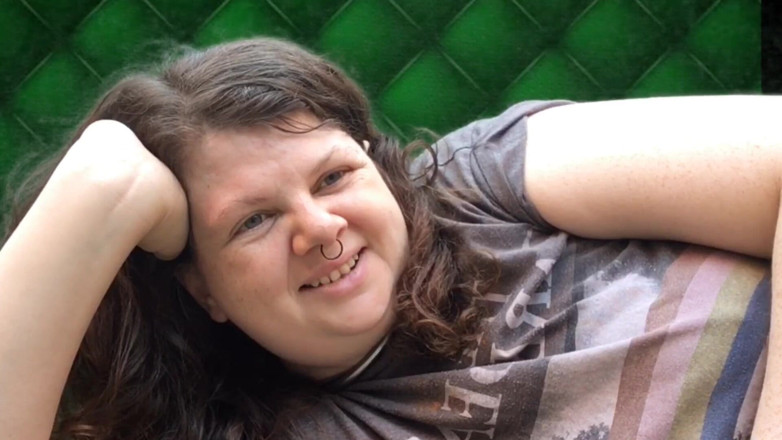 Ari Kajira: Domme fixe ta punition BBW