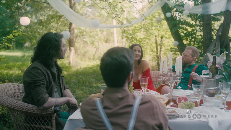 HardWerk: Huk w ogrodzie