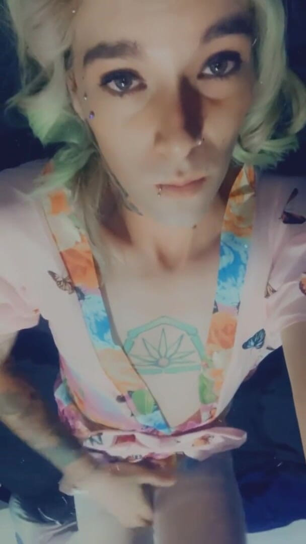 CarmenMelatonin: Hezký kimono polibek