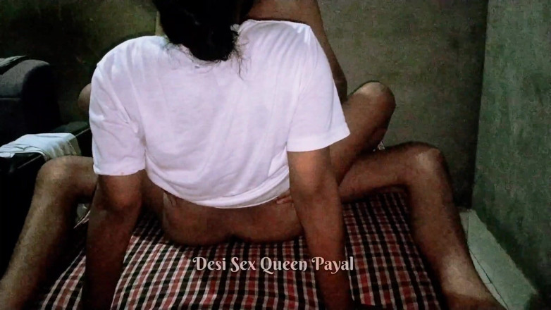 Desi Sex Slave: Hintli seks kraliçesi Payal büyük yarağa sert biniyor