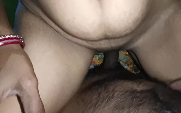 Pooja Sexy: Desi by Bhabhi sexvideo med sin granne