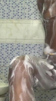 Heiße badezimmerabteilung mit browngurl234