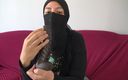 Souzan Halabi: 埃及戴绿帽子的妻子想要大黑屌插入她的阿拉伯阴户