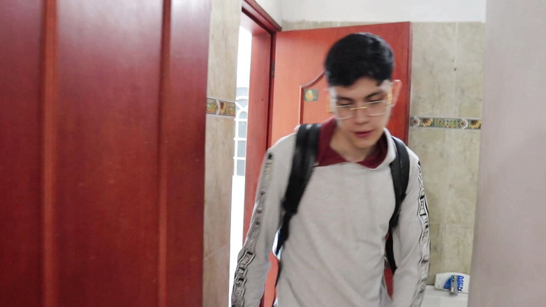 Artemisa74: NÁJEMCE ŠUKÁ HOSPODYNĚ, KTERÁ JE JEHO NEVLASTNÍ SESTRA PORNO EN ESPANOL