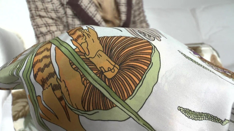 Lady Victoria Valente: Výstřik na mém hedvábném šátku, Lady Victoria Valente