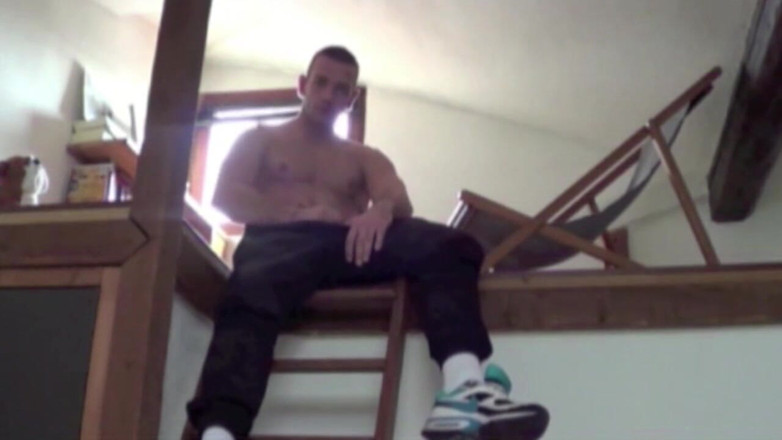 Young straight boy masturbation: Msucle boy mastrbates with piss and sneaker