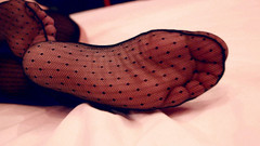 Mistress Legs: Majikan dengan kaus kaki nilon lagi asik close up