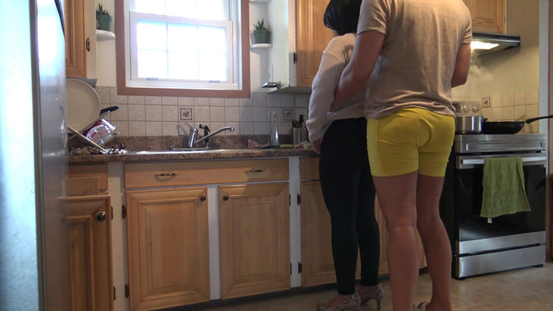 Stepmom Susan: Stepmother Has Rough Kitchen Sex with Horny Stepson