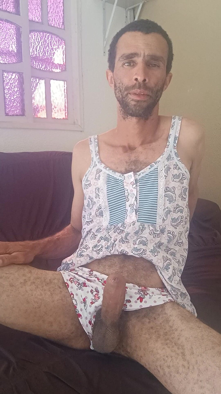 osmar1221: 거실에서 사정할 때까지 딸딸이