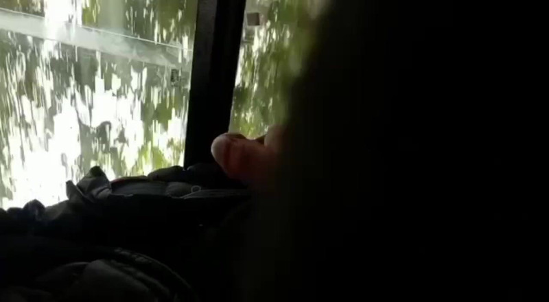 The backyard bastard: Kontol besar Chakalon 21 cm membawanya keluar di transportasi