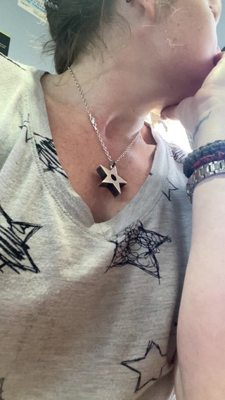 MistressWriggler: Gioco Con La Figa E I Pubi Sui Trasporti Pubblici...