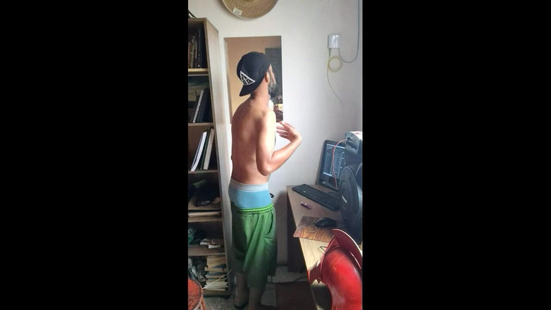 Stink HairyMale: Živá techno hudba