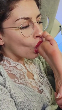 Я смокчу великий палець, смокчу мою фут фетиш ноги підошви коханця