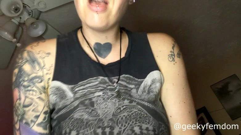 Geeky Femdom: Gefangennahme von chris, dem geburtstagskind