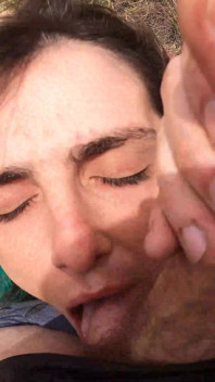 Blowjob im Morrao endet mit Sperma im Mund