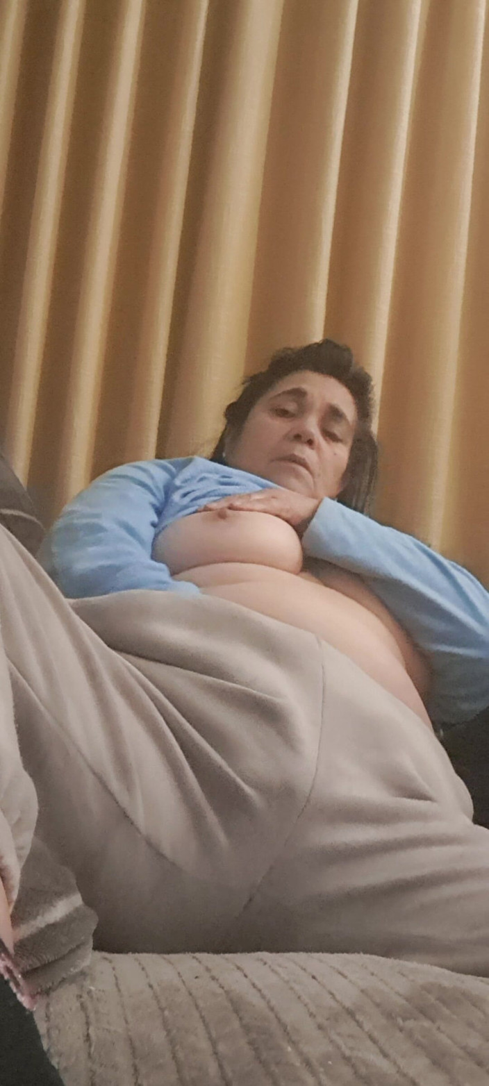 Mommy big hairy pussy: Aus dem drang zum masturbieren ruhen