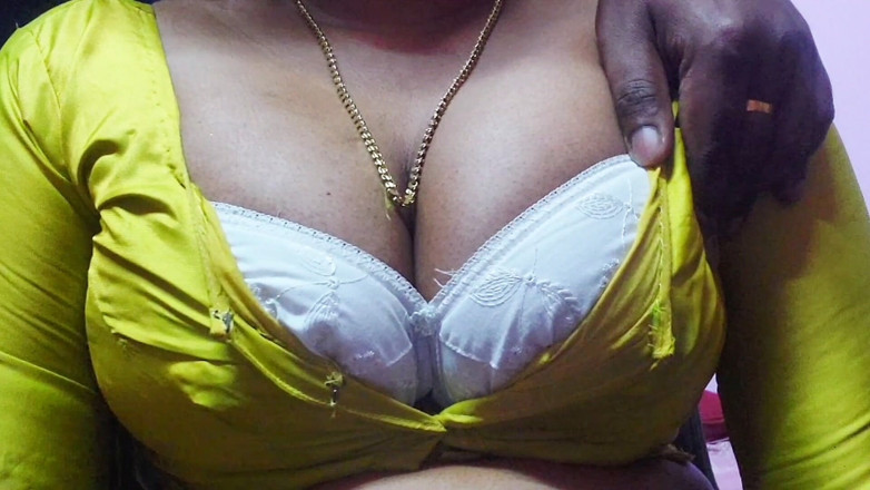 Desi Mohini: Hàng xóm cay kajal bhabhi làm tình mạnh bạo.