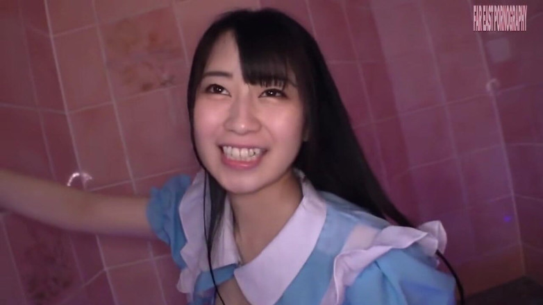 Far East pornography: 優しい顔の美女をアイドル風のミューズに変える - 2