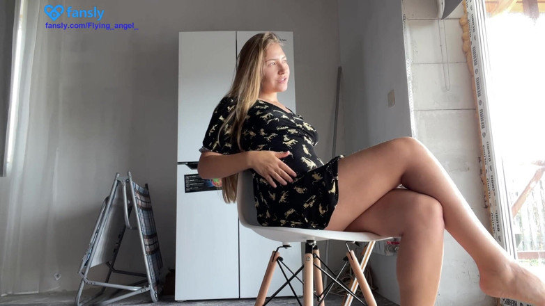 Stacy_via: Seducing the Gardener. Masturbation and Squirting. He's Looking Right at...