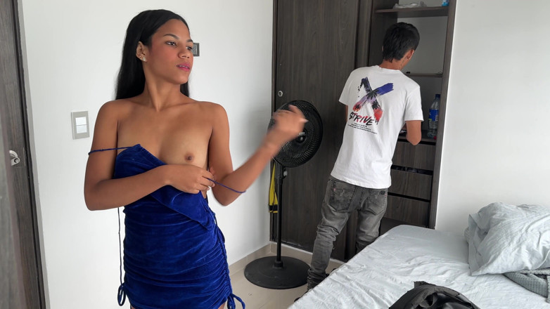 Erickandzoe: Tôi chia sẻ phòng khách sạn với Latina Hermastra của...