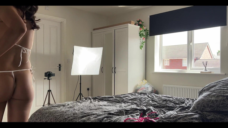 Samantha Flair: Outfit omkleden en neuken 5