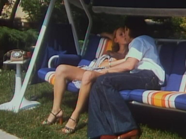 Java Consulting: 후배위 스타일 풀사이드 클래식! (첫 번째 장면, 8m26)