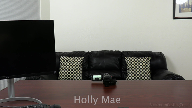 Backroom Casting Couch: Cewek polos rambut pirang ini dientot habis-habisan sampai mengerang keenakan