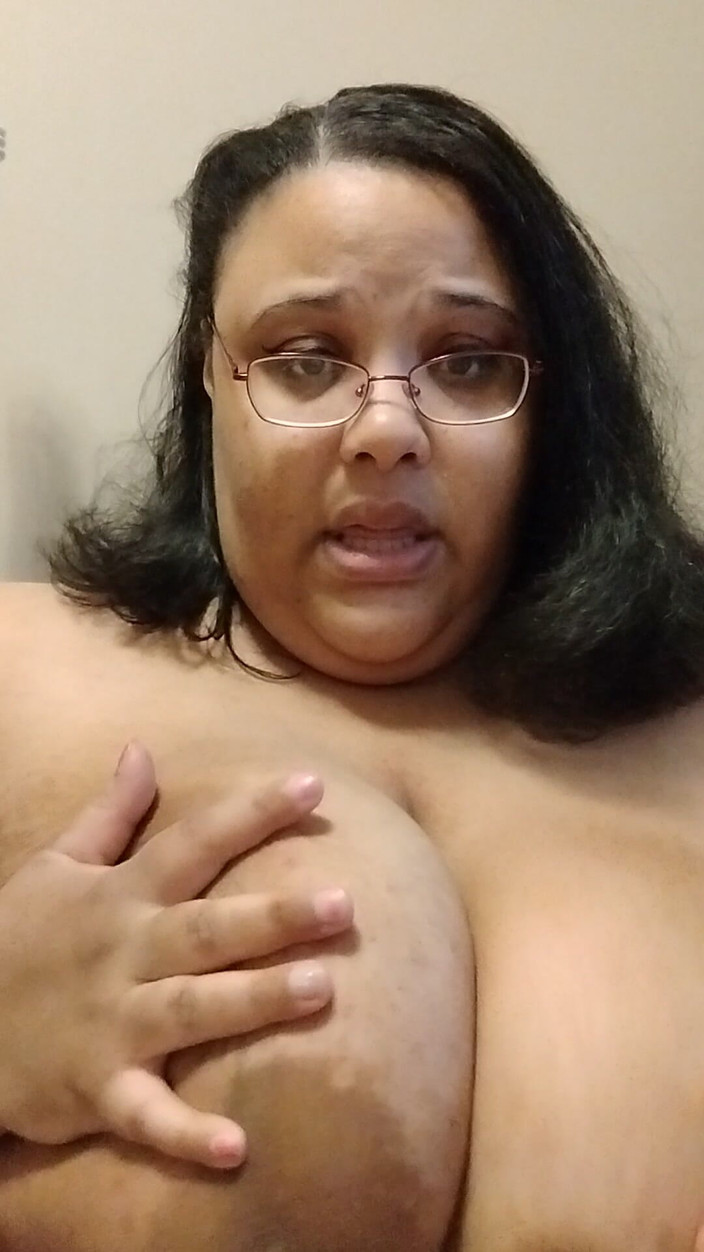 Jessica pigslut: मोटी रंडी आपके लंड की भीख मांगती है!