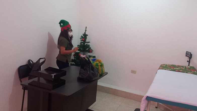 Martin13: Latynoska pielęgniarka ma Super Boże Narodzenie pełne pasji i seksualnych...