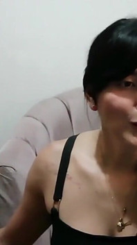 สาวละตินเซ็กซี่เปียกอย่างสุดมันส์เมื่อเธออยู่คนเดียวที่บ้าน