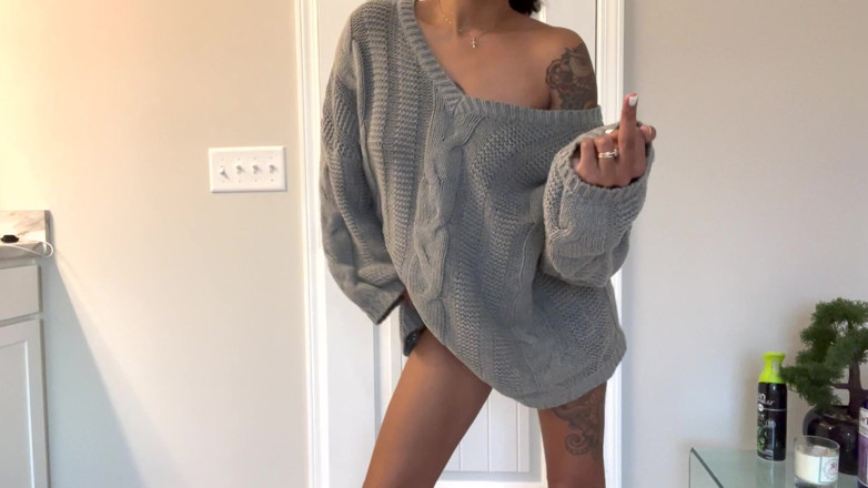 Mya Mula Goddess: Sweater Fetish Ass Tease