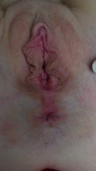 Extendiendo Mi Gran Coño De Labios Y Culo En Primer Plano