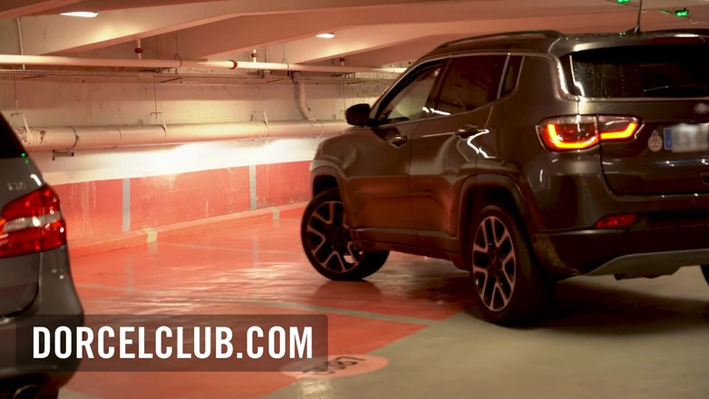 Dorcel Club: Tiffany Tatum has sexual desire for a stranger