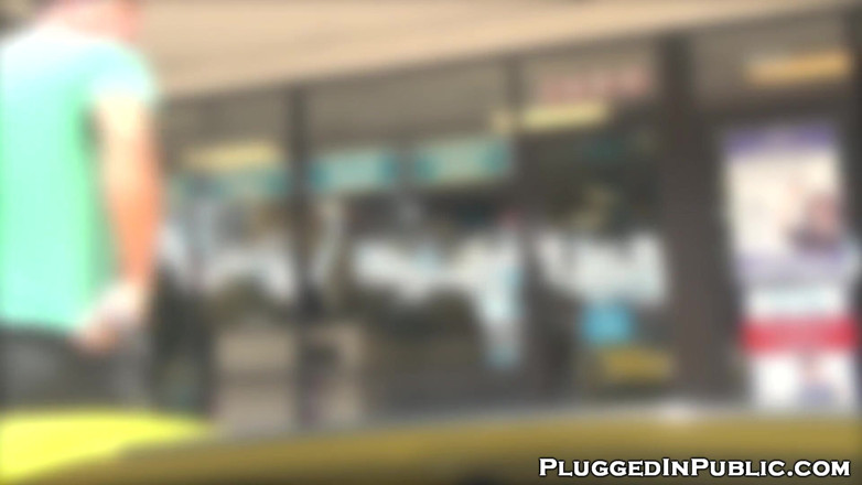 PluggedinPublic: 내 새 플러그를 집어 들면서 연결