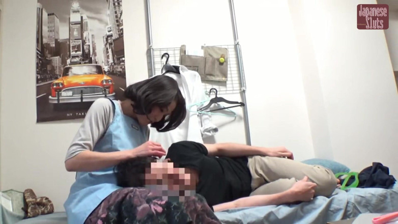 J-Cams: Půjčovna MILF vedlejší práce - manželka, její manžel nikdy neuvidí